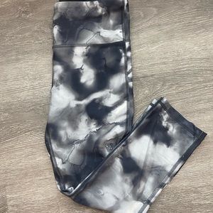 Womens Leggings- Size Medium